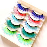 Sunniess Ombre Lashes Silk Protein with DCurl for dramatic fluffy volume.