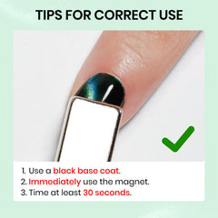 SUPWEE cat-eye nails close-up reveals shimmering color shift and magnetic depth