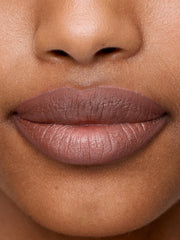 Sweed Lip Liner Nude frame defines lips with natural lasting finish