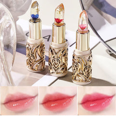SWETIYOU color-changing lip balm demonstrates personalized shade via temperature and pH