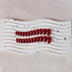 SXVME thick, chip-resistant nails maintain long-lasting shine