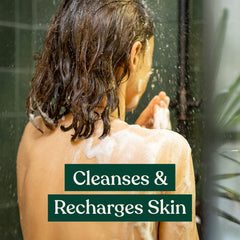 The Body Shop Strawberry Cleansing Bar lather image demonstrates creamy foam for thorough cleansing.
