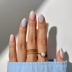 Tnbuokas almond press on nails with short white bow for quick, stylish manicures.