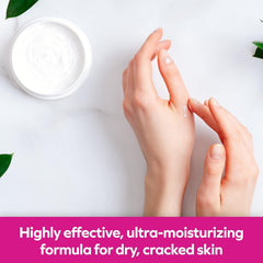 Udderly Smooth elbow application highlights fragrance-free nourishment for rough skin.