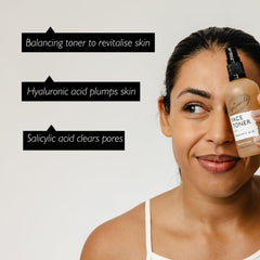 UPCIRCLE Face Toner spray action delivers a cooling, even application