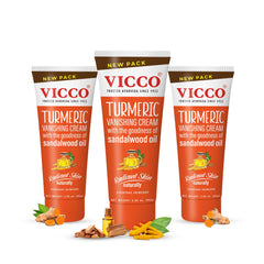 Vicco Turmeric Face Moisturizer sandalwood oil bottle highlights natural hydration.