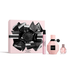 Viktor&Rolf Flowerbomb Extreme bottle front for everyday allure.