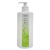 Vitabath Original Spring Green bottle pour showcases smooth, hydrating moisturizing lotion.