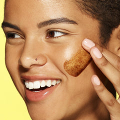 Volition Turmeric Brightening Polish olive-oil-detail highlighting hydration