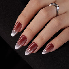 VSALON cat-eye glitter ombre nails showcase shimmering texture
