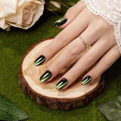 VSALON quick-apply nails deliver in minutes for a hassle-free makeover.