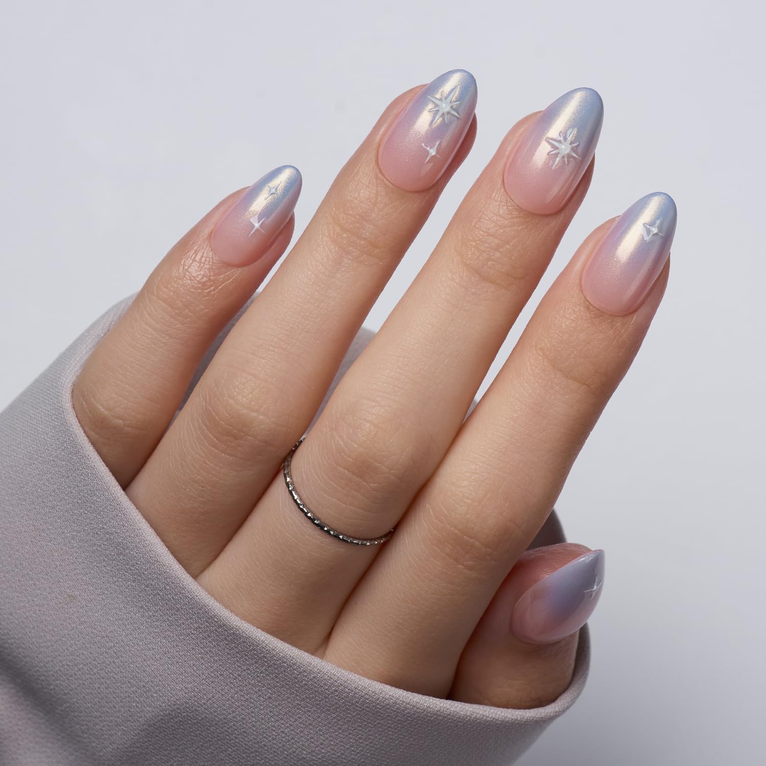 VSALON press-on nails in short almond chrome ombre with 3D stars for chic everyday wear.