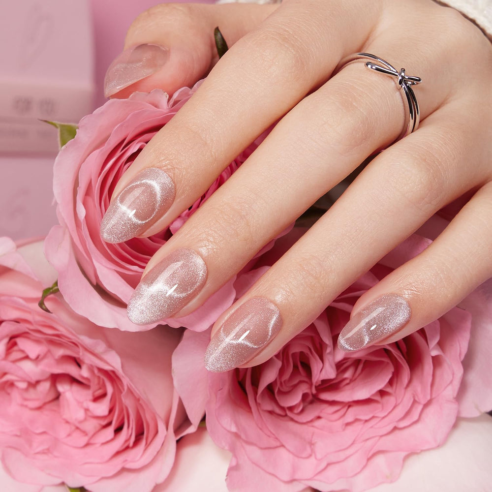 VSALON short almond nails with nude gloss for a natural seamless look