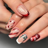 WAFOLOZE Christmas Nails package with 24 pieces and sizes for easy at-home manicures