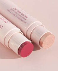 Wander Beauty On-the-Glow Nude Glow illuminator close-up for universal glow