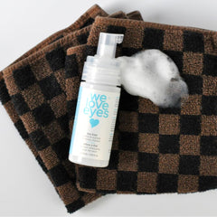 We Love Eyes cleanser pump demonstrates foaming action that removes dirt and pollutants