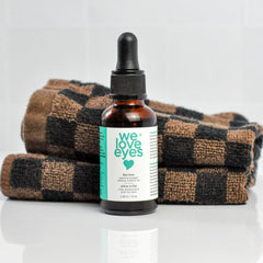 We Love Eyes remover pour shot — easy application for waterproof makeup removal