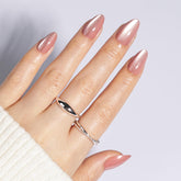 WiniBeauty cat eye press on nails mauve short almond kit for a quick manicure.