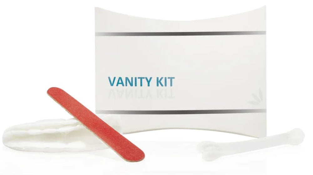 World Amenities travel kit razor in compact case for hotel guests.