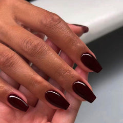 XCREANDO Burgundy Red Short Coffin Nails application with glue-on tips