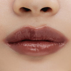 XOUL Ever Moist Lip Balm lip-volume effect with subtle plump and shine