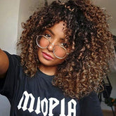YEAME Curly Wig with bangs in ombre brown for natural day-to-day style