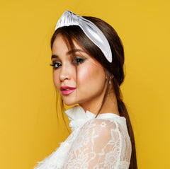 Yetasi silver headband with comfortable fit prevents headaches during long wear.