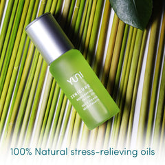 Ingredient blend with hemp seed, avocado, and almond oils for deep hydration.