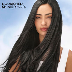 Yves Rocher shampoo foamy lather demonstrates gentle cleansing