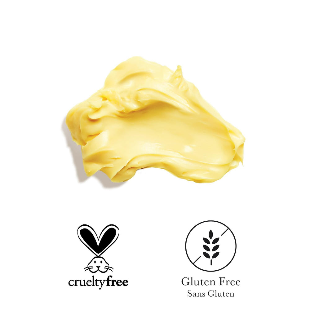 Applying night cream on clean face demonstrates ritual.