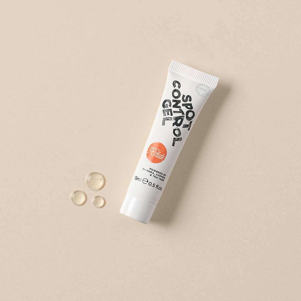 Close-up of 31st State gel bottle cap highlighting travel-friendly 15ml size