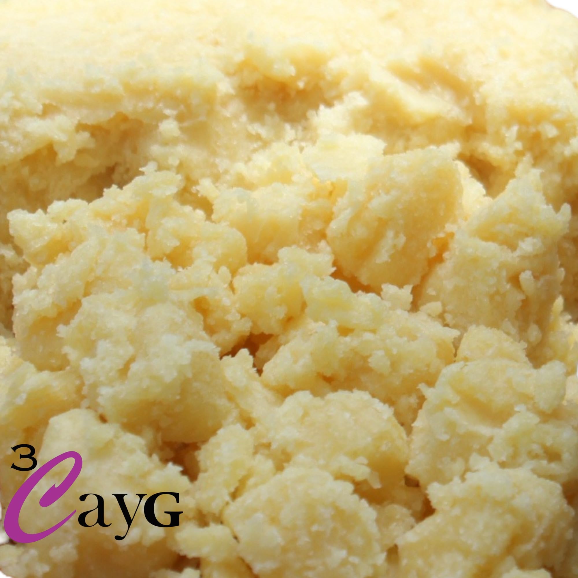 3CAYG Murumuru Butter on hair ends provides nourishment and shine.