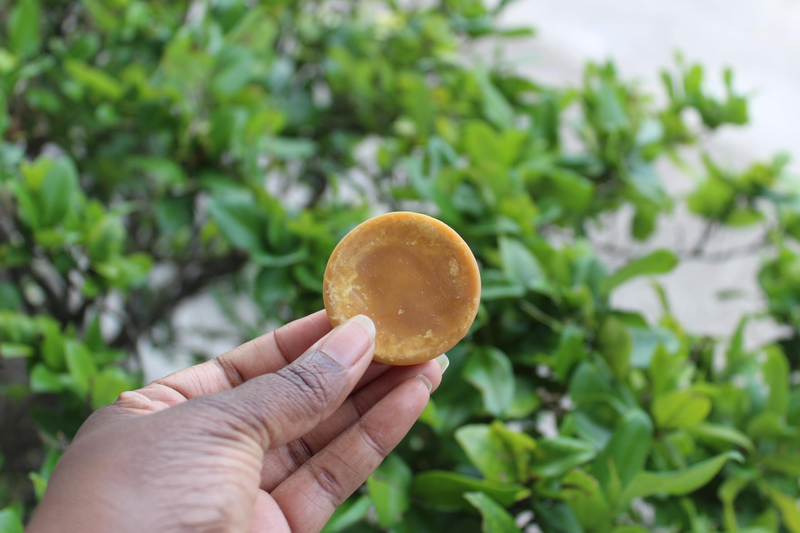 3CAYG Ucuuba Butter seals ends for smoother hair.
