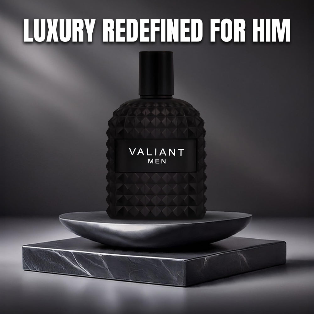 A CENTER Verse Adonis packaging showcases premium satin lining.