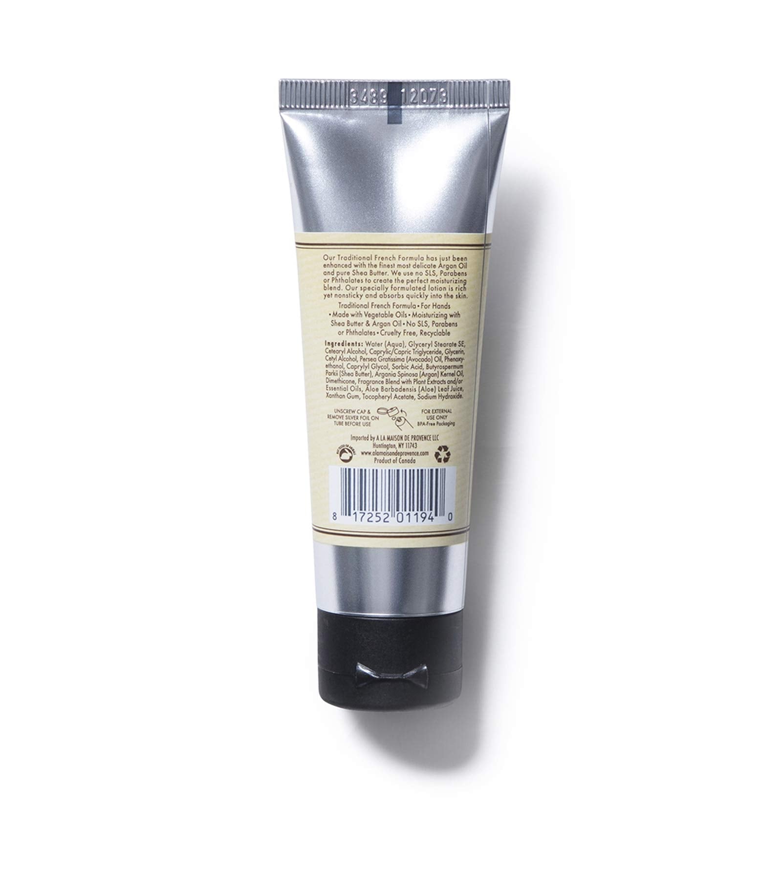 A La Maison Hand Cream Sweet Almond pump demonstrates easy moisturization
