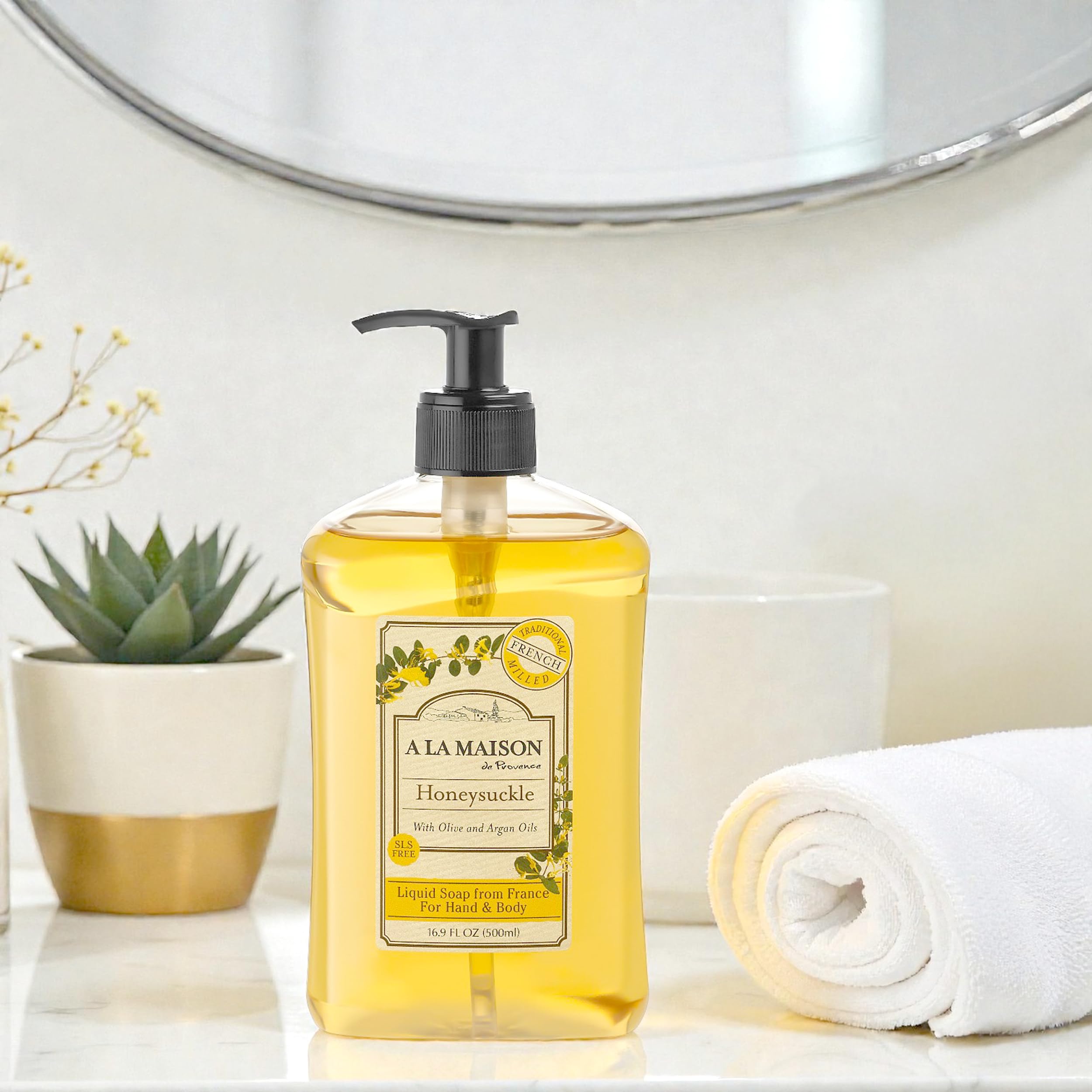 A LA MAISON Honeysuckle liquid soap hand, soothing sensitive skin.