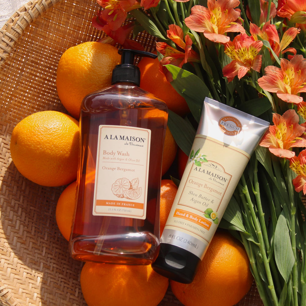 Natural plant-based formula conveys glycerin-rich texture for soft, hydrated skin.