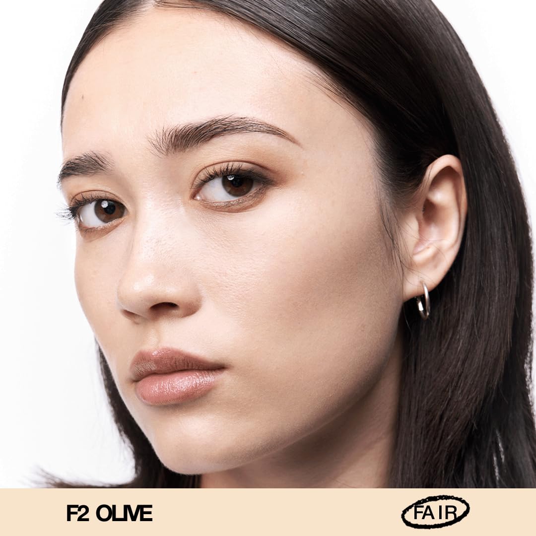 About-Face The Performer doe-foot wand applies quickly and precisely for targeted coverage.