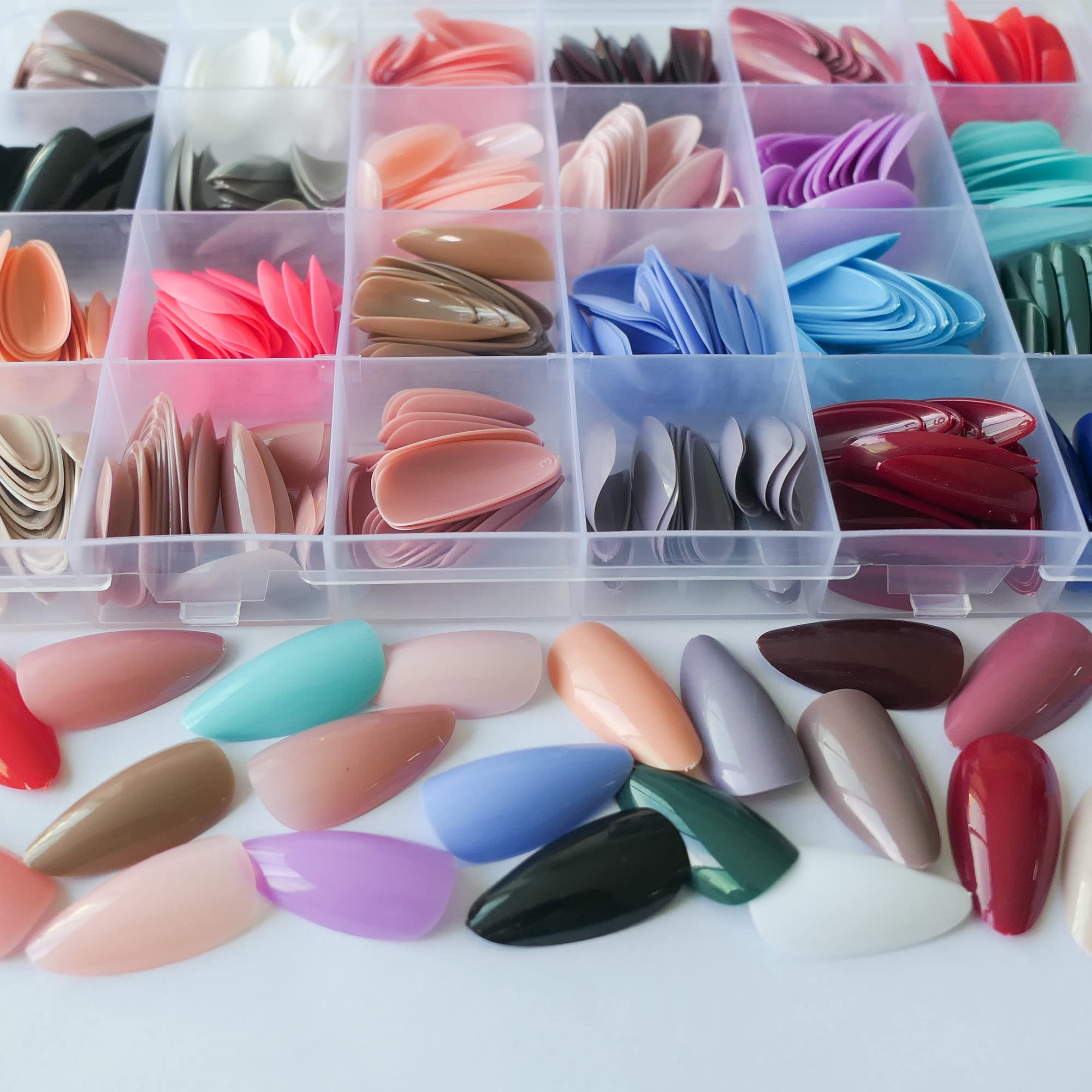 Twelve sizes ensure a snug fit across fingers.
