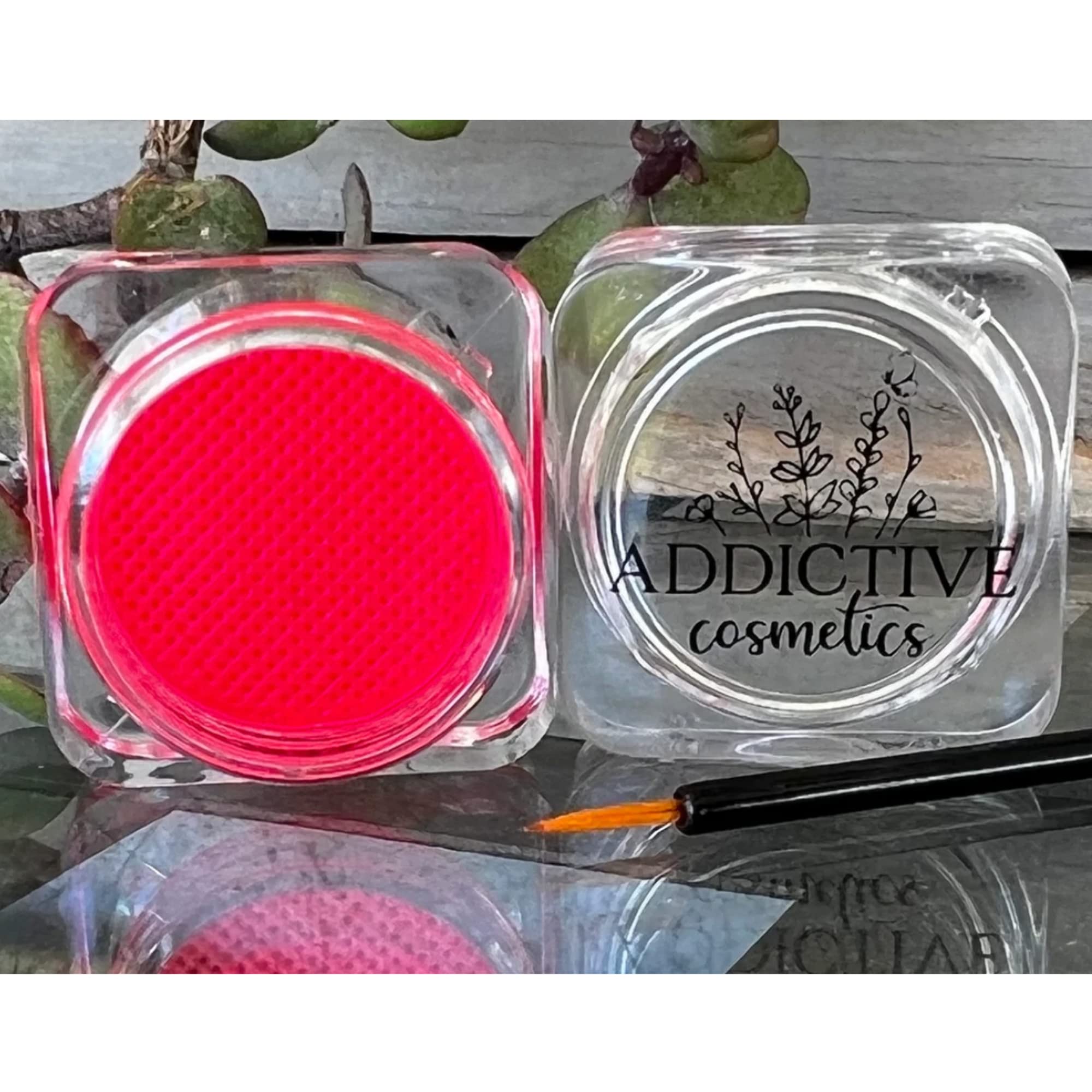 Addictive Cosmetics Long-lasting, water-resistant finish on skin