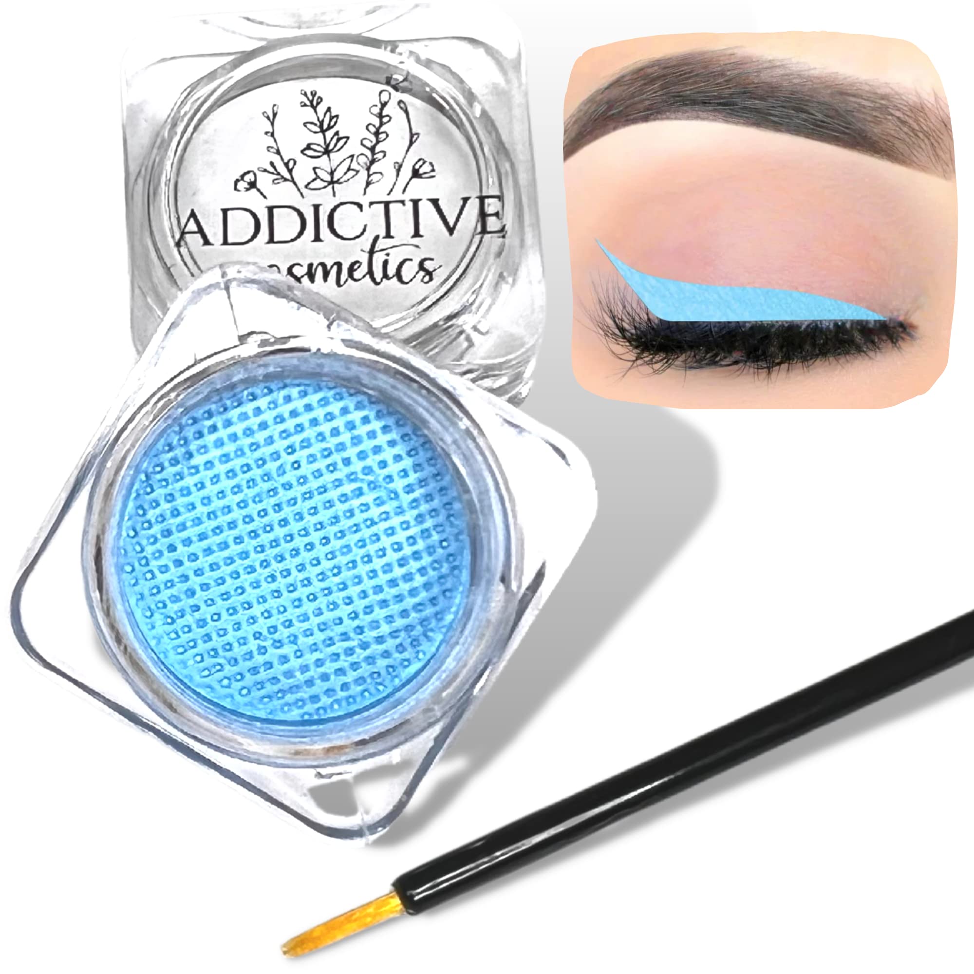 Addictive Cosmetics Wet Liner Soft Blue activated with water for a smooth paste.