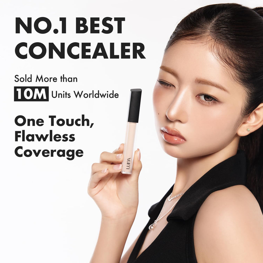 AEKYUNGLUNA LUNA concealer applying on cheek to reduce redness naturally.