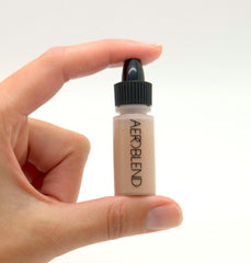 Aeroblend airbrush mini set med includes eight bottles for balanced tones.