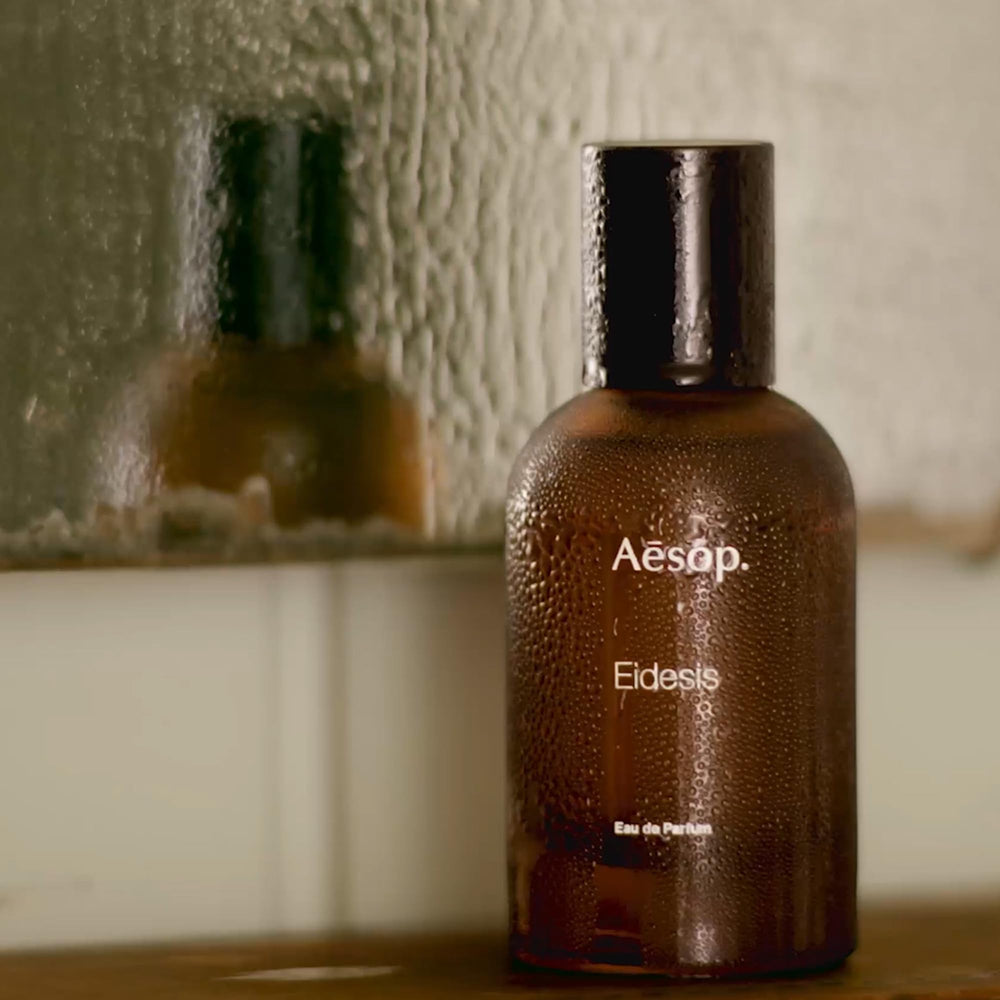 Aesop Eidesis top-notes petitgrain highlight bright opening on skin