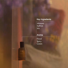 Aesop Gloam heart blends jasmine sambac and saffron for a lush floral-spice impression.