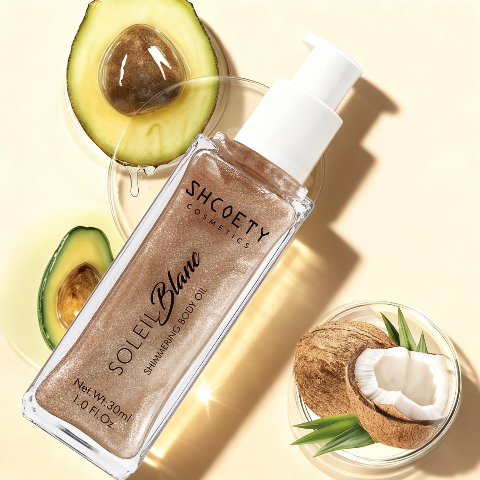 afmicat Shimmer Body Oil double-lid system helps prevent leaks.