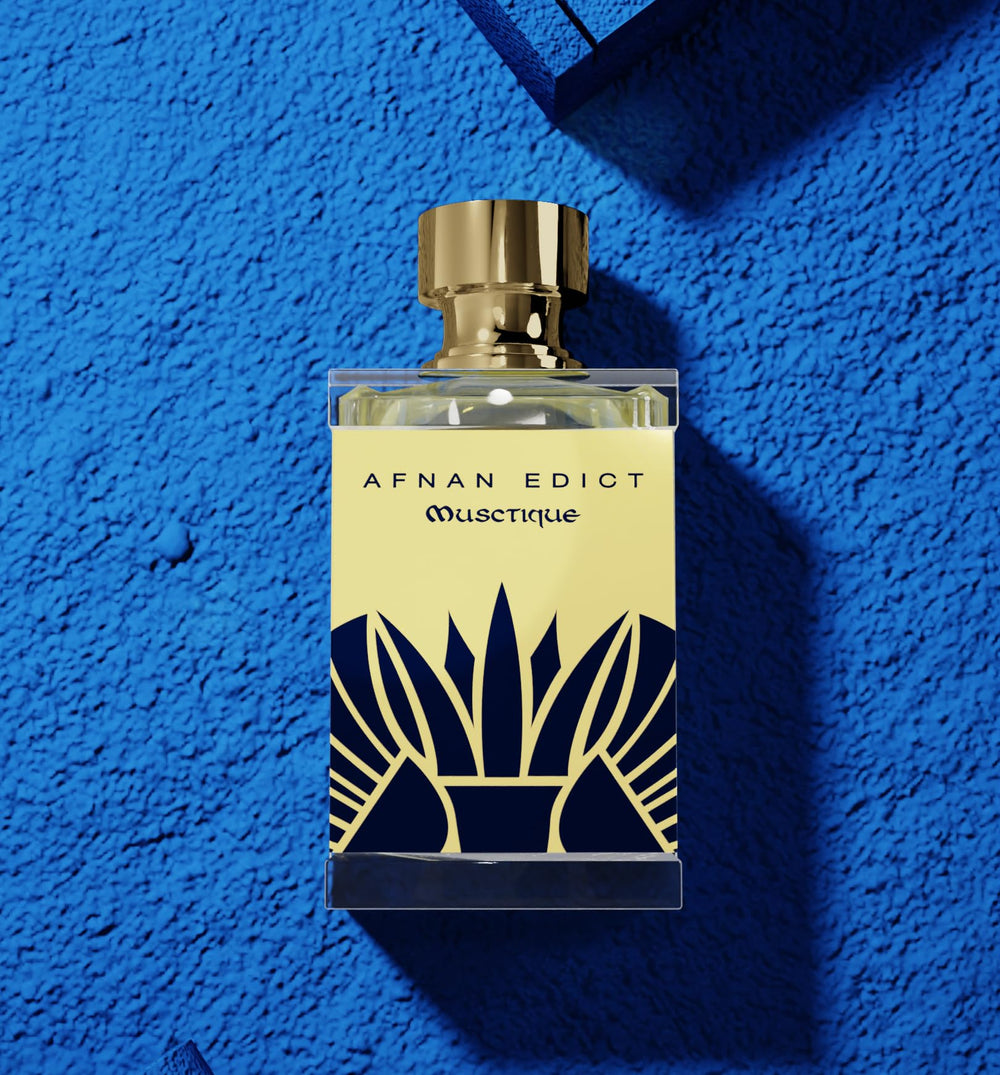 Close-up of cardamom, saffron, and musk notes from Afnan Edict Musctique opening.