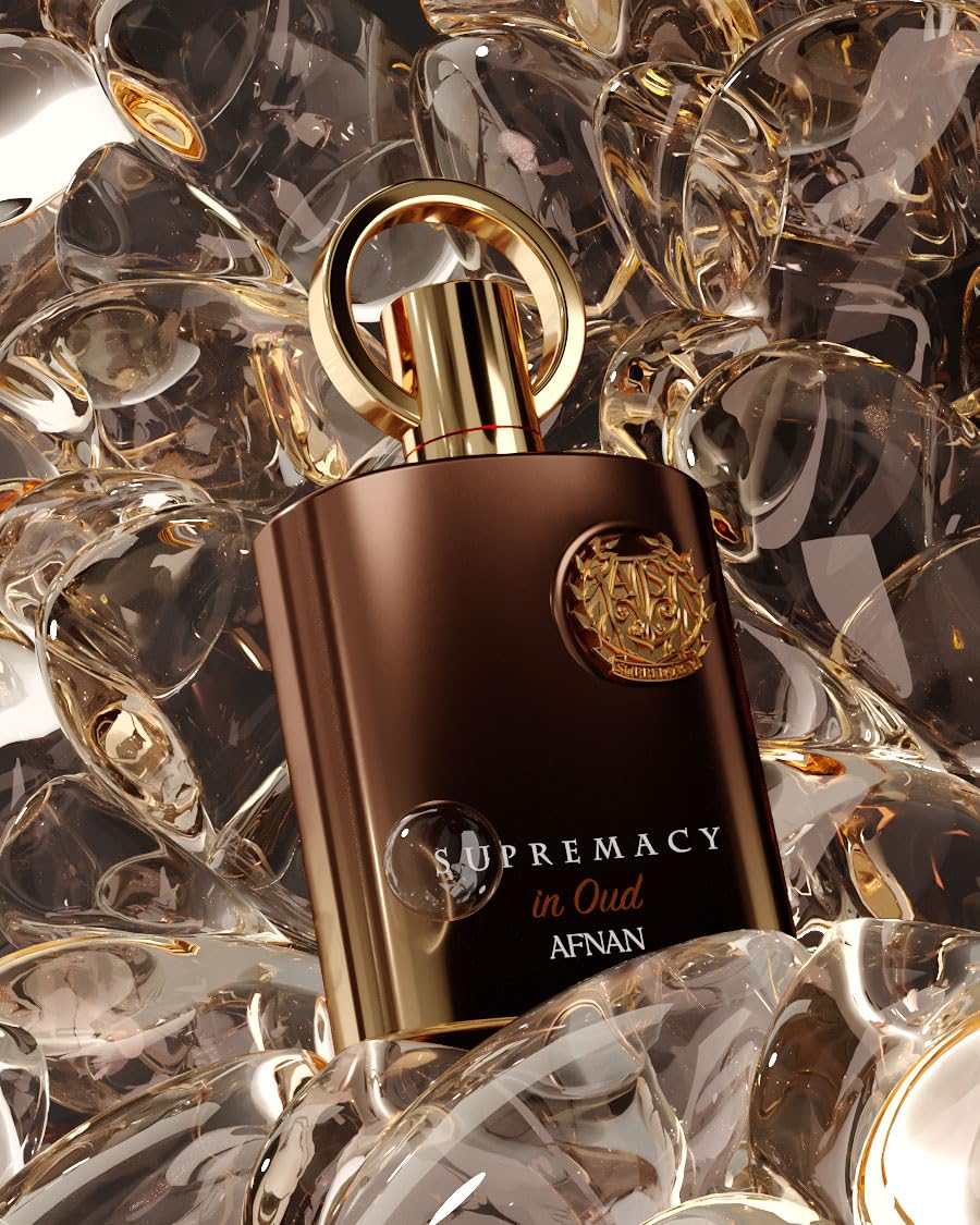Amber liquid closeup reveals warm tones for evening wear.