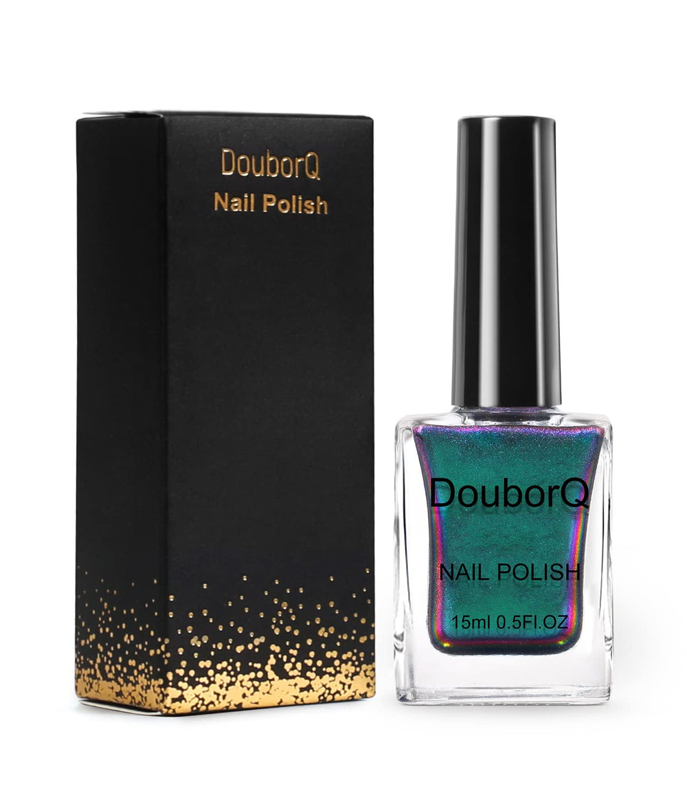 AILALUO Chrome nail polish on nails with bold chrome look.