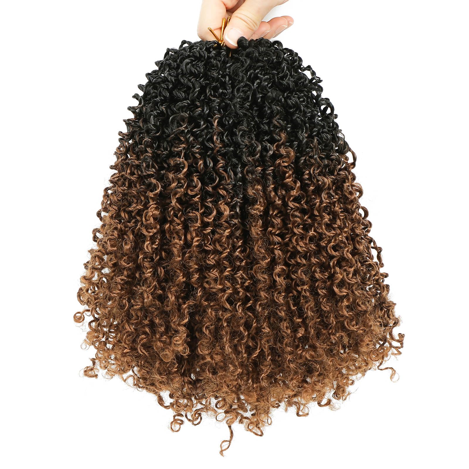 Natural-look crochet hair by Aksice with volume, ideal for protective styling.